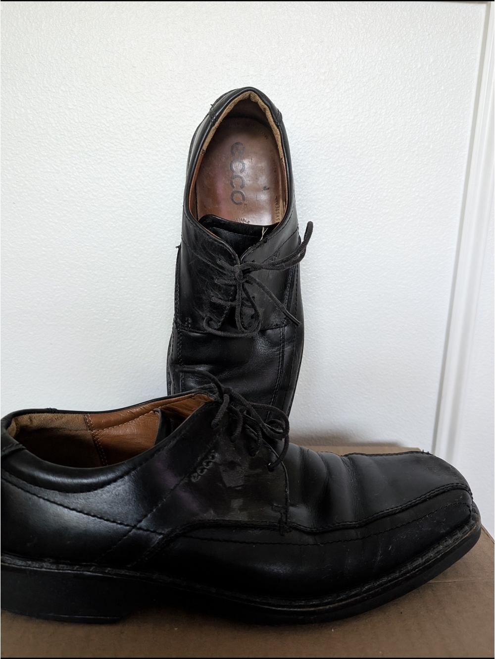ECCO Men's Black Leather Lace-Up Dress Shoes